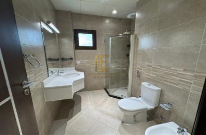 Apartment - 2 Bedrooms - 3 Bathrooms for rent in Regency Residence Fox Hills 2 - Lusail