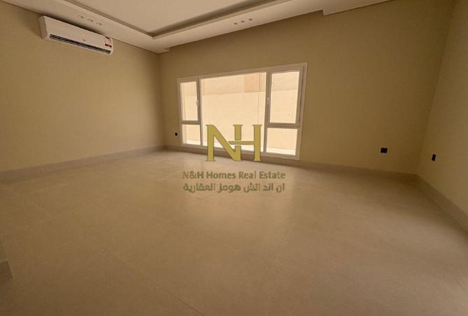 56621571 - Property Image 2