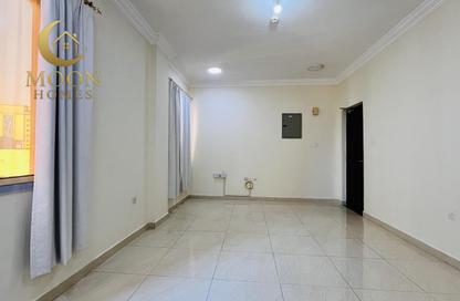 Apartment - 2 Bedrooms - 2 Bathrooms for rent in Umm Ghwailina Comm - Umm Ghuwalina - Umm Ghuwailina - Doha Apartment - 2 Bedrooms - 2 Bathrooms for rent in Umm Ghwailina Comm - Umm Ghuwalina - Umm Ghuwailina - Doha