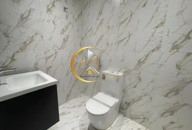 62584100 - Property Image 2