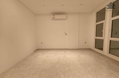 Apartment - 3 - 2 for rent in Muntazah 10 - Al Muntazah - Doha