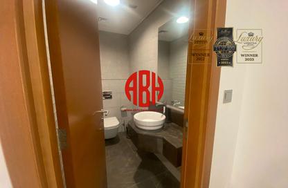 Apartment - 1 Bedroom - 2 Bathrooms for rent in West Bay Tower - West Bay - West Bay - Doha