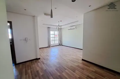 Apartment - 2 Bedrooms - 1 Bathroom for rent in Al Sadd Road - Al Sadd - Doha