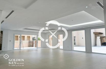Villa - 4 Bedrooms - 6 Bathrooms for rent in West Bay Lagoon Villas - West Bay Lagoon - West Bay Lagoon - Doha