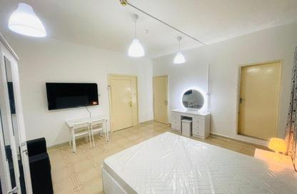 Apartment - Studio - 1 Bathroom for rent in Al Sadd - Al Sadd - Doha