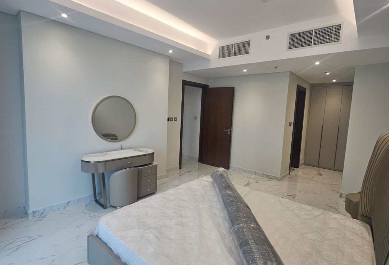 Luxury 2 BHK Home for Sale - Lucail Marina thumbnail 4