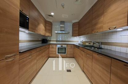 Apartment - 2 Bedrooms - 3 Bathrooms for rent in East Porto Drive - Porto Arabia - The Pearl Island - Doha