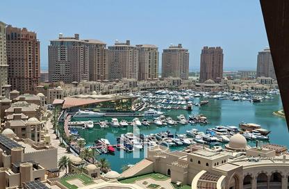 Apartment - 2 Bedrooms - 3 Bathrooms for rent in East Porto Drive - Porto Arabia - The Pearl Island - Doha