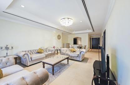 Apartment - 1 Bedroom - 2 Bathrooms for rent in West Porto Drive - Porto Arabia - The Pearl Island - Doha