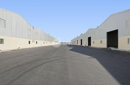 Warehouse - Studio - 1 for rent in East Industrial Street - Birkat Al Awamer - Al Wakra