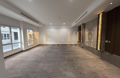 Villa - 7 Bedrooms - 7+ Bathrooms for rent in Al Kheesa - Al Kheesa - Umm Salal Mohammed