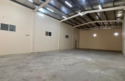 Warehouse - Studio - 1 Bathroom for rent in Industrial Area 5 - Industrial Area - Industrial Area - Doha