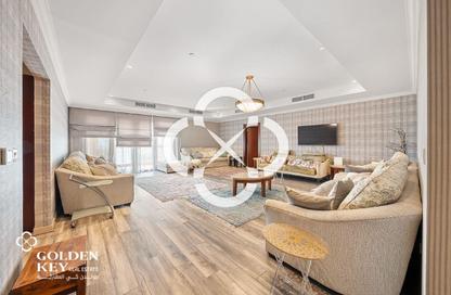 Apartment - 2 Bedrooms - 3 Bathrooms for rent in West Porto Drive - Porto Arabia - The Pearl Island - Doha