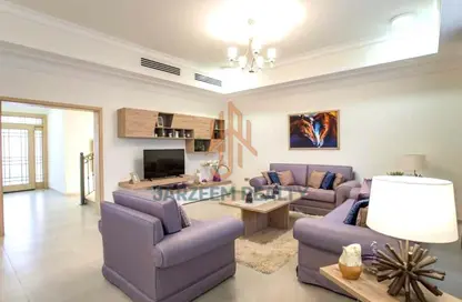 Villa - 3 Bedrooms - 3 Bathrooms for rent in Wadi Al Markh - Muraikh - AlMuraikh - Doha