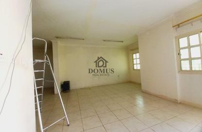 Apartment - 2 - 3 for rent in Thabit Bin Zaid Street - Al Mansoura - Doha Apartment - 2 - 3 for rent in Thabit Bin Zaid Street - Al Mansoura - Doha