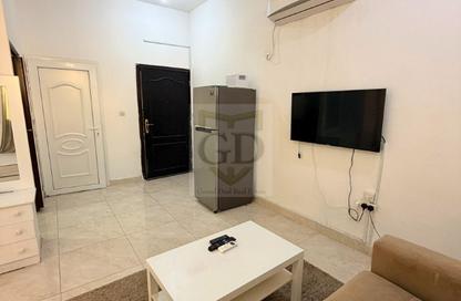 Apartment - Studio - 1 Bathroom for rent in Al Markhiya Street - Al Markhiya - Doha