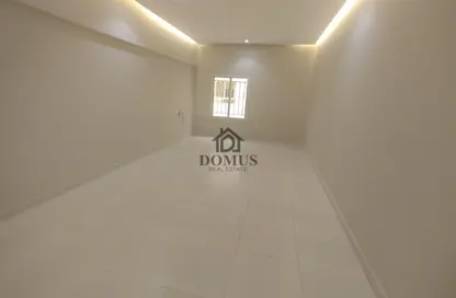 Apartment - 2 Bedrooms - 2 Bathrooms for rent in Al Zubair Bakkar Street - Al Sadd - Doha