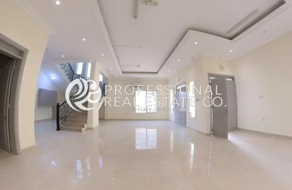 Villa - Studio - 6 Bathrooms for rent in Street 870 - Al Duhail South - Al Duhail - Doha