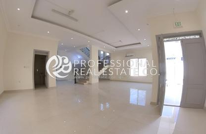 Villa - Studio - 6 Bathrooms for rent in Street 870 - Al Duhail South - Al Duhail - Doha