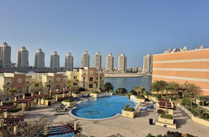 Apartment - 2 Bedrooms - 3 Bathrooms for sale in Viva West - Viva Bahriyah - The Pearl Island - Doha