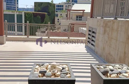 تاون هاوس - 3 غرف نوم - 4 حمامات للايجار في ابراج باي - منطقة الأبراج - جزيرة اللؤلؤة - الدوحة