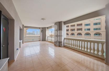 Apartment - 1 Bedroom - 2 Bathrooms for rent in East Porto Drive - Porto Arabia - The Pearl Island - Doha