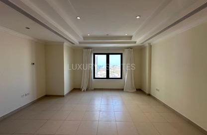 Apartment - 2 Bedrooms - 3 Bathrooms for rent in East Porto Drive - Porto Arabia - The Pearl Island - Doha