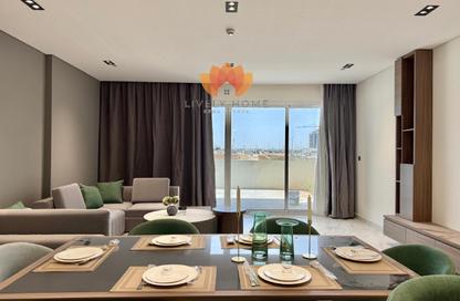 Apartment - 2 Bedrooms - 3 Bathrooms for rent in Crescent Building - Yasmeen City - Lusail