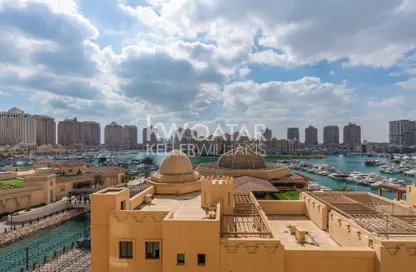 شقة - 2 غرف نوم - 3 حمامات للبيع في طريق بورتو الشرقي - بورتو أرابيا - جزيرة اللؤلؤة - الدوحة