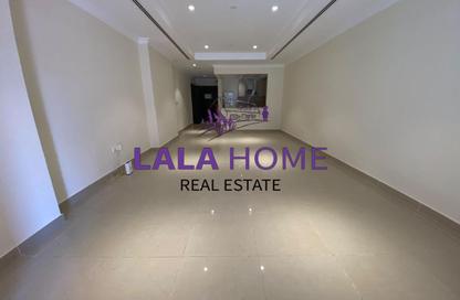 Apartment - Studio - 1 for rent in West Porto Drive - Porto Arabia - The Pearl Island - Doha
