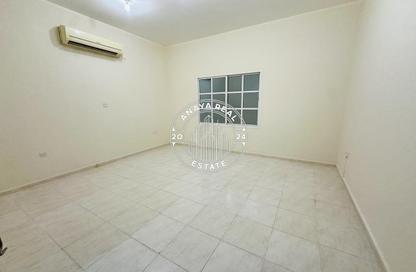 Villa - Studio - 1 Bathroom for rent in Al Nuaija Street - Al Nuaija - Doha
