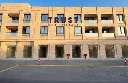 Shop - Studio - 1 Bathroom for rent in Al Azizia Street - Al Aziziyah - Doha