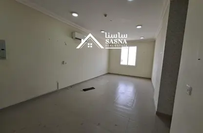 Apartment - 3 Bedrooms - 3 Bathrooms for rent in Madinat Khalifa South - Madinat Khalifa - Doha