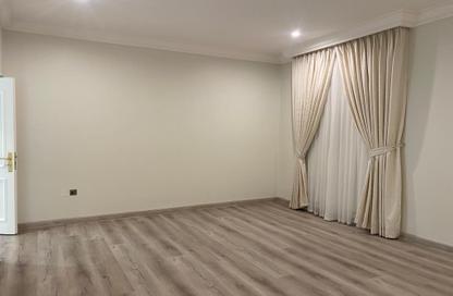 مجمع سكني - 3 غرف نوم - 4 حمامات للايجار في حدائق الريفيرا - الدحيل - الدوحة
