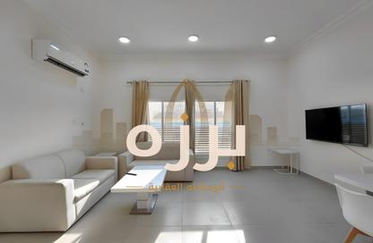 Apartment - 2 Bedrooms - 2 Bathrooms for rent in Madinat Khalifa - Doha