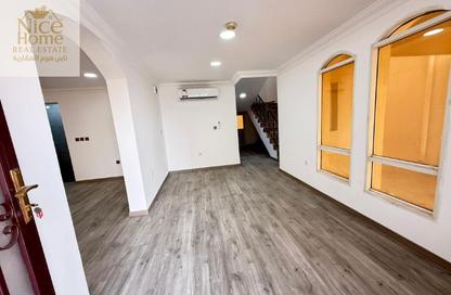 Villa - 4 Bedrooms - 4 Bathrooms for rent in Muraikh - AlMuraikh - Doha