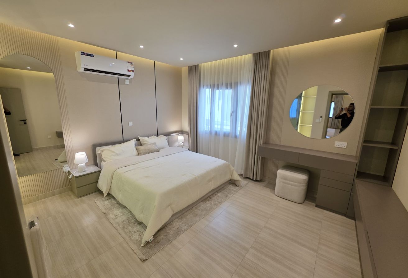 Limited 5 bedroom compound villa in 2.57M| only 2 thumbnail 6