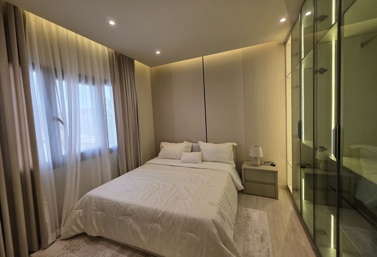 Limited 5 bedroom compound villa in 2.57M| only 2 thumbnail 4