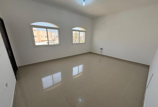 51621900 - صورة العقار 2