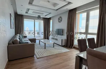 Apartment - 2 Bedrooms - 3 Bathrooms for rent in Viva West - Viva Bahriyah - The Pearl Island - Doha