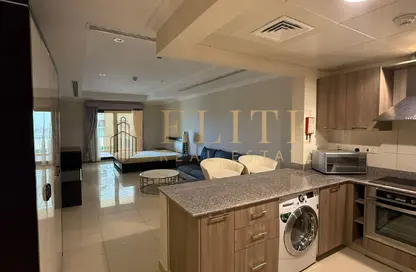 شقة - غرفة نوم - 1 حمام للايجار في طريق بورتو الشرقي - بورتو أرابيا - جزيرة اللؤلؤة - الدوحة