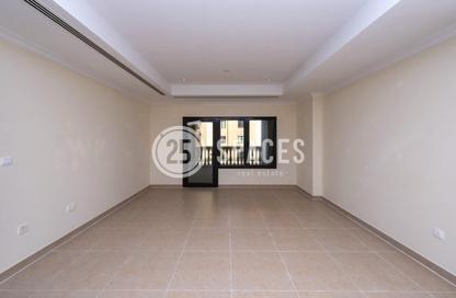 Apartment - 1 Bedroom - 2 Bathrooms for rent in West Porto Drive - Porto Arabia - The Pearl Island - Doha