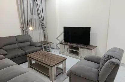 Apartment - 2 Bedrooms - 2 Bathrooms for rent in Al Sadd Road - Al Sadd - Doha