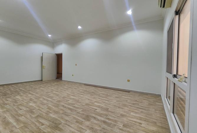 54589447 - Property Image 3