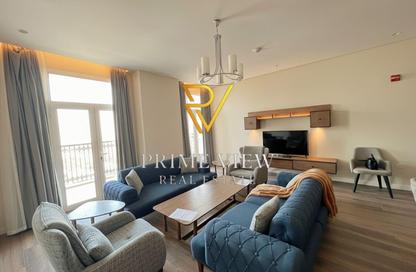 Apartment - 2 Bedrooms - 3 Bathrooms for sale in Floresta Gardens - Floresta Gardens - The Pearl Island - Doha Apartment - 2 Bedrooms - 3 Bathrooms for sale in Floresta Gardens - Floresta Gardens - The Pearl Island - Doha