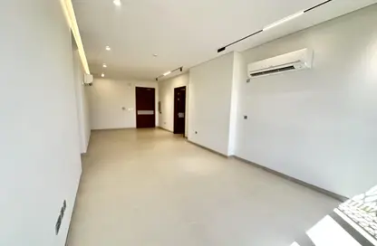 شقة - غرفة نوم - 2 حمامات للايجار في شارع الوعب - الوعب - الدوحة