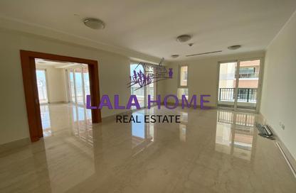 Penthouse - 4 Bedrooms - 6 Bathrooms for rent in Viva East - Viva Bahriyah - The Pearl Island - Doha