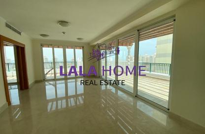 Penthouse - 4 Bedrooms - 6 Bathrooms for rent in Viva East - Viva Bahriyah - The Pearl Island - Doha