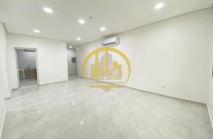 Apartment - 3 - 3 for rent in Fereej Kulaib - Doha