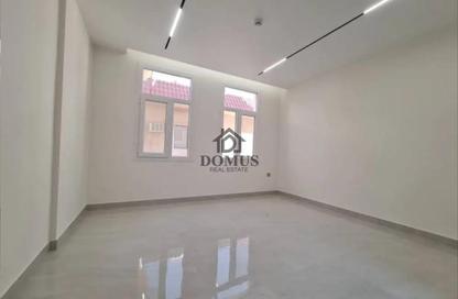Apartment - 2 Bedrooms - 3 Bathrooms for rent in Fereej Kulaib - Doha